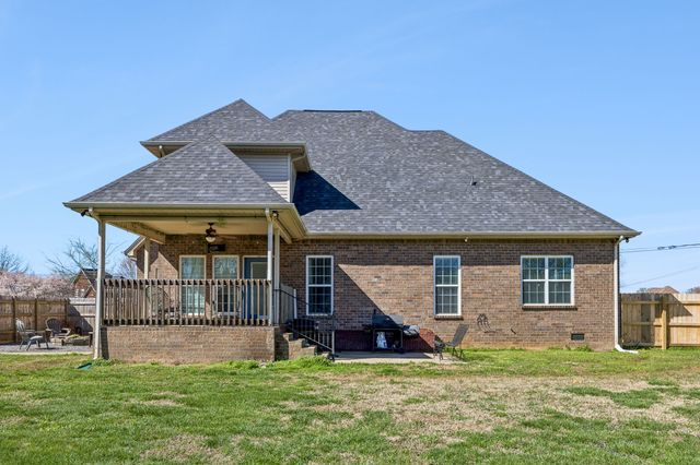 3918 Rowland Rd, Murfreesboro, TN 37128