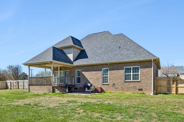 3918 Rowland Rd, Murfreesboro, TN 37128