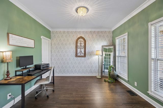 3918 Rowland Rd, Murfreesboro, TN 37128