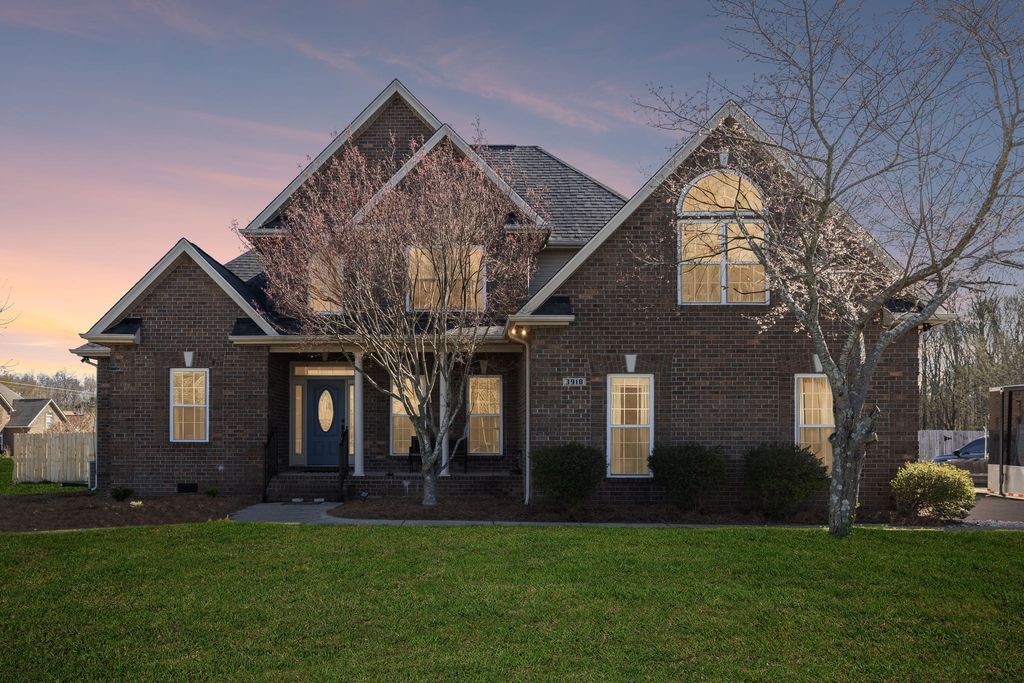 3918 Rowland Rd, Murfreesboro, TN 37128