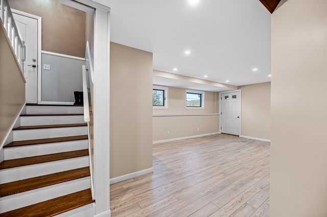 23 Lisa Drive, Barre Town, VT 05641