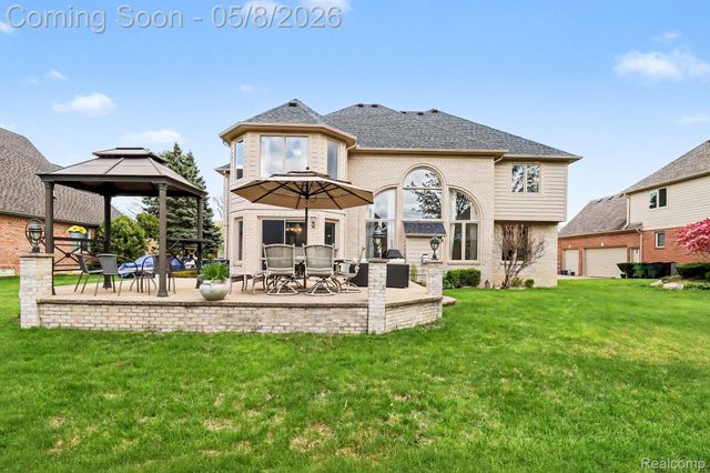 55397 Apple Lane, Shelby Charter Township, MI 48316