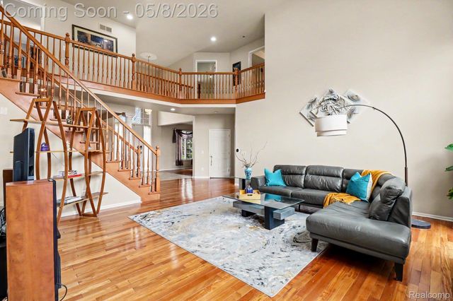 55397 Apple Lane, Shelby Charter Township, MI 48316