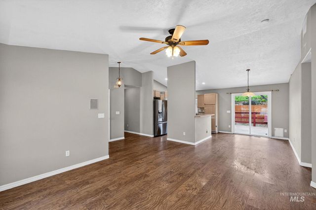 11157 W Red Maple Dr, Boise, ID 83709