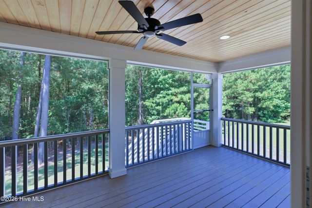522 White Picket Way, Holly Ridge, NC 28445