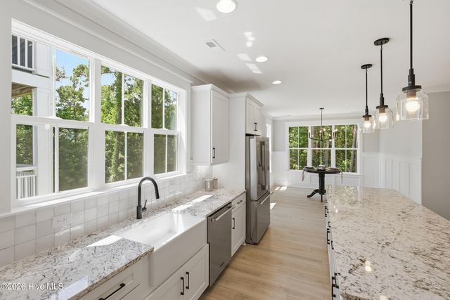 522 White Picket Way, Holly Ridge, NC 28445
