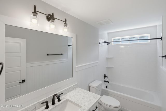 522 White Picket Way, Holly Ridge, NC 28445