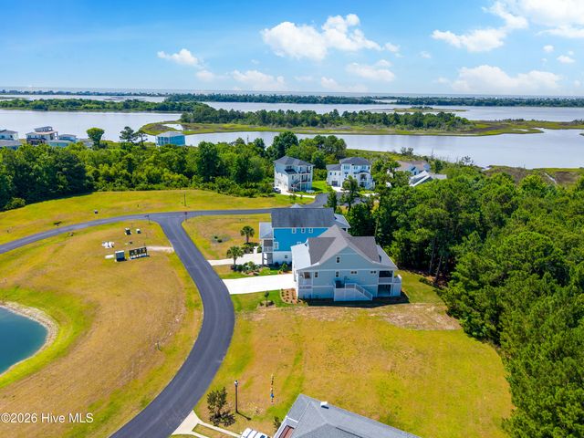 522 White Picket Way, Holly Ridge, NC 28445