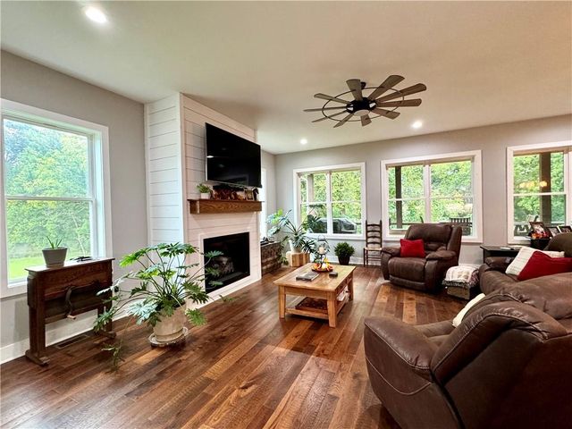 250 Hook NE Road, Ranger, GA 30734