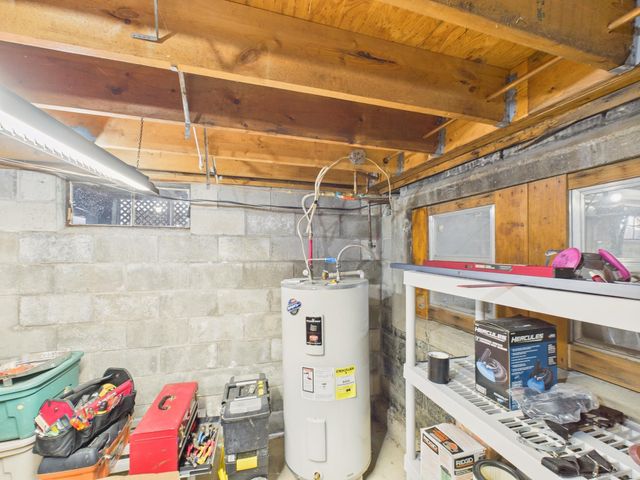 657 New Hampshire Route 12 S, Fitzwilliam, NH 03447