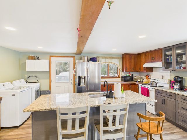 657 New Hampshire Route 12 S, Fitzwilliam, NH 03447