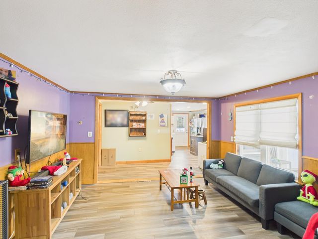 657 New Hampshire Route 12 S, Fitzwilliam, NH 03447