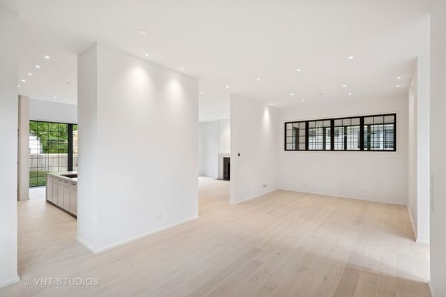 759 Strawberry Hill Drive, Glencoe, IL 60022