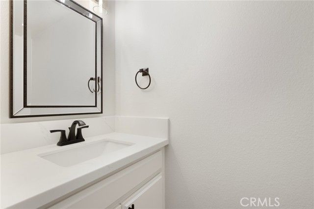 226 Greenmoor, Irvine, CA 92614