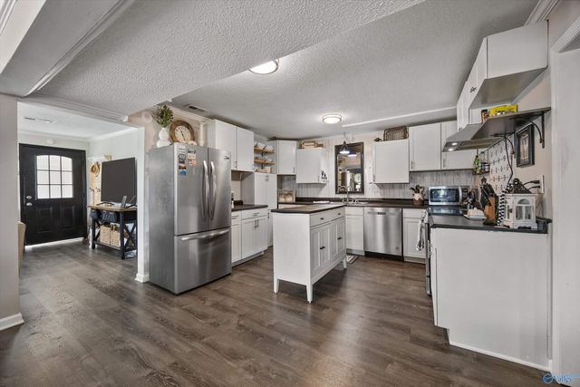 196 Curt Road, New Hope, AL 35760