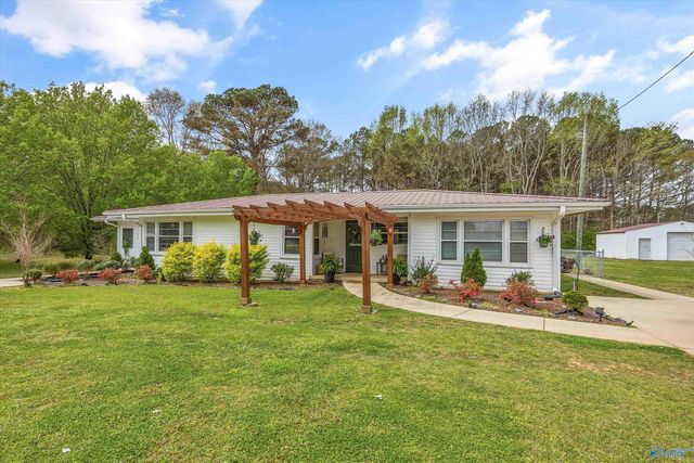 196 Curt Road, New Hope, AL 35760