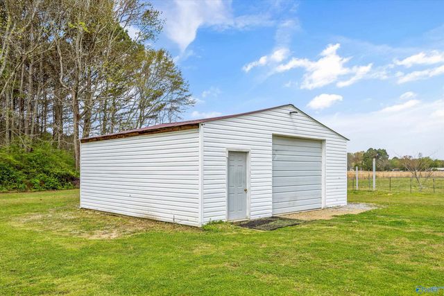 196 Curt Road, New Hope, AL 35760