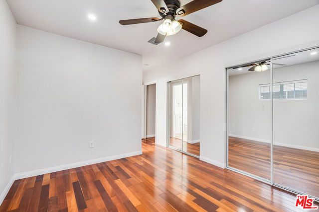 14043 Calvert Street, Van Nuys (los Angeles), CA 91401