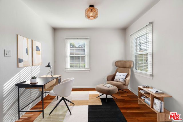 14043 Calvert Street, Van Nuys (los Angeles), CA 91401