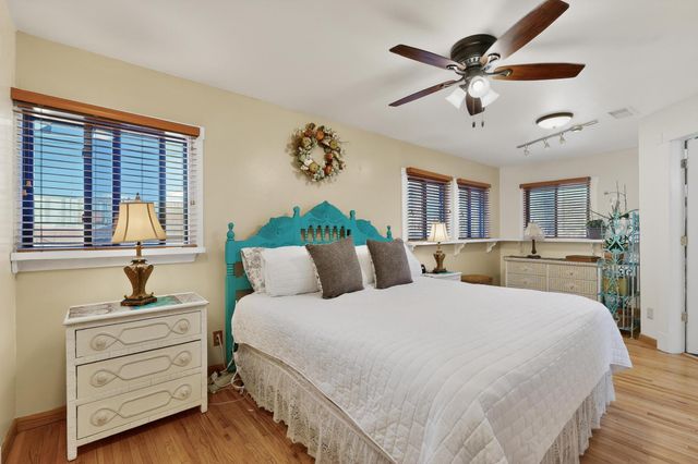 6205 Hannett Avenue NE, Albuquerque, NM 87110