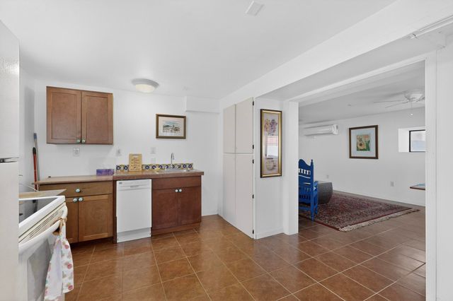 6205 Hannett Avenue NE, Albuquerque, NM 87110