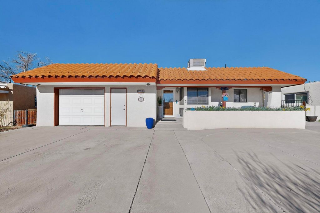 Image 42 of property listing at 6205 Hannett Avenue NE, Albuquerque, NM 87110