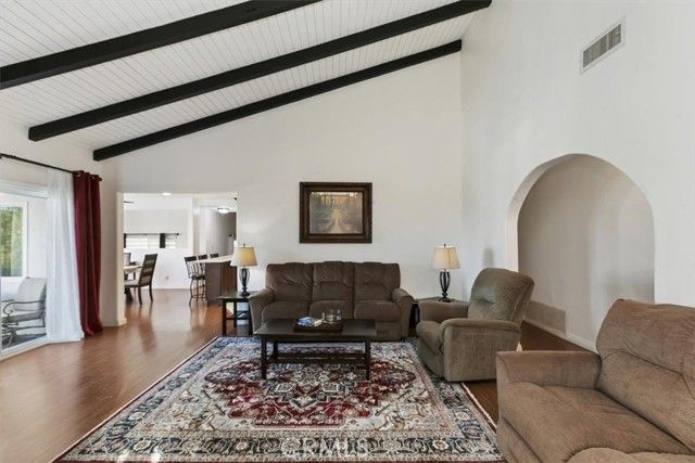 21260 Ridgedale, Riverside, CA 92570