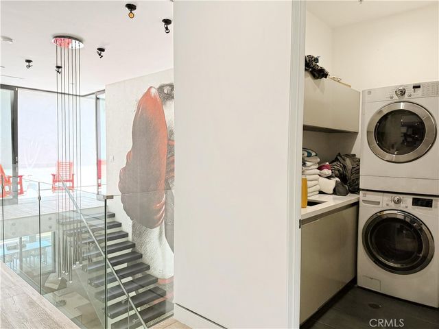 415 N Martel Avenue, Los Angeles, CA 90036