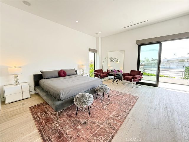 415 N Martel Avenue, Los Angeles, CA 90036