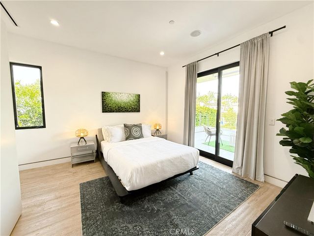 415 N Martel Avenue, Los Angeles, CA 90036