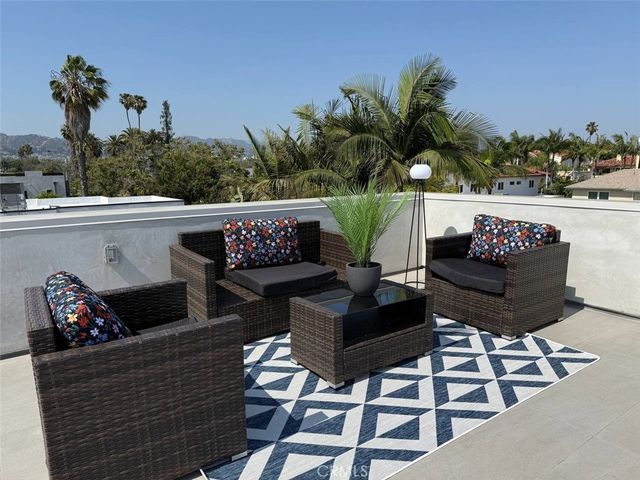 415 N Martel Avenue, Los Angeles, CA 90036