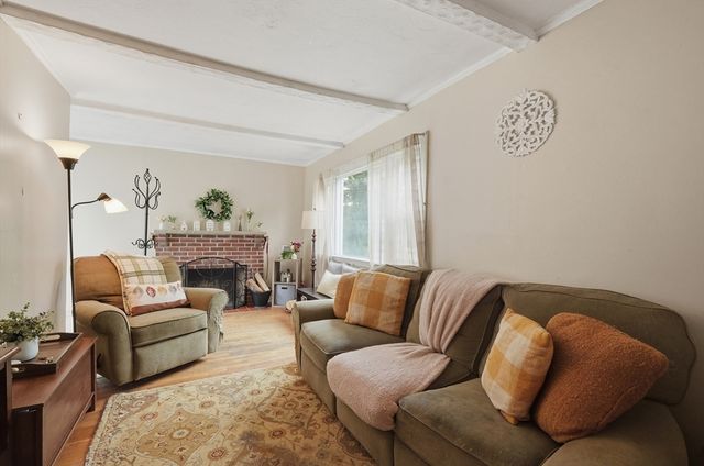 61 Walpole St, Sharon, MA 02067