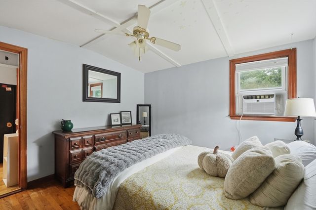61 Walpole St, Sharon, MA 02067