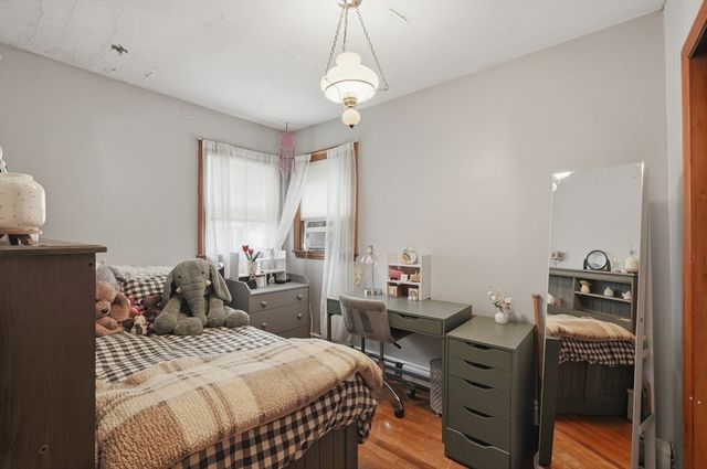 61 Walpole St, Sharon, MA 02067