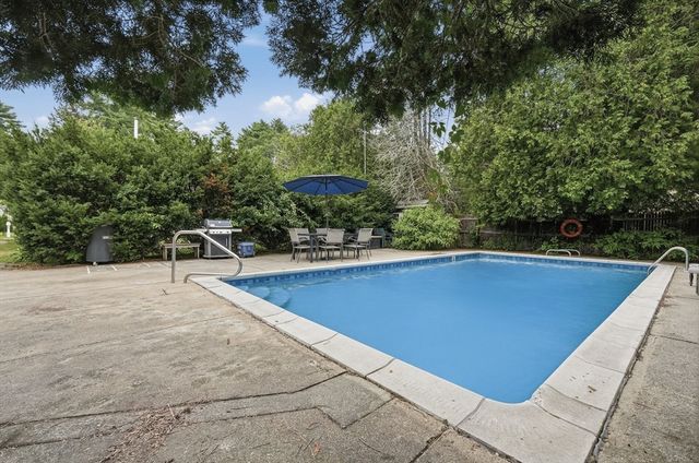 61 Walpole St, Sharon, MA 02067