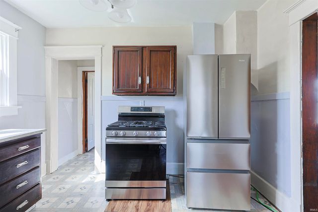 126 S Beiger Street, Mishawaka, IN 46544