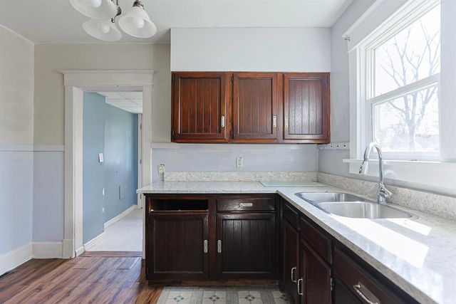 126 S Beiger Street, Mishawaka, IN 46544