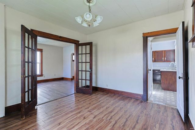 126 S Beiger Street, Mishawaka, IN 46544