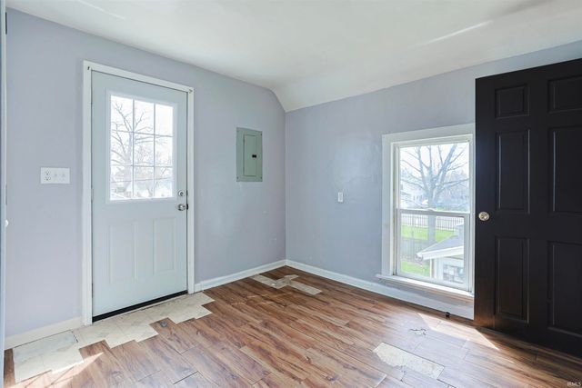 126 S Beiger Street, Mishawaka, IN 46544