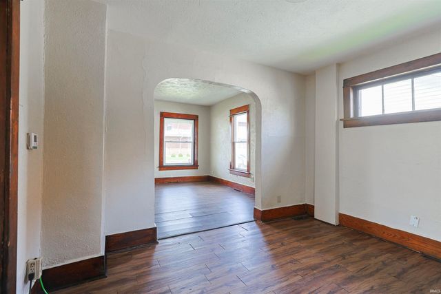 126 S Beiger Street, Mishawaka, IN 46544