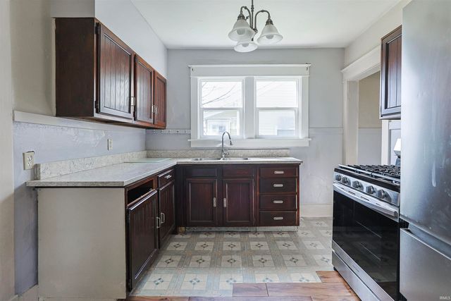 126 S Beiger Street, Mishawaka, IN 46544