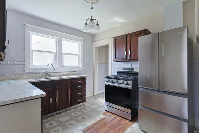 126 S Beiger Street, Mishawaka, IN 46544