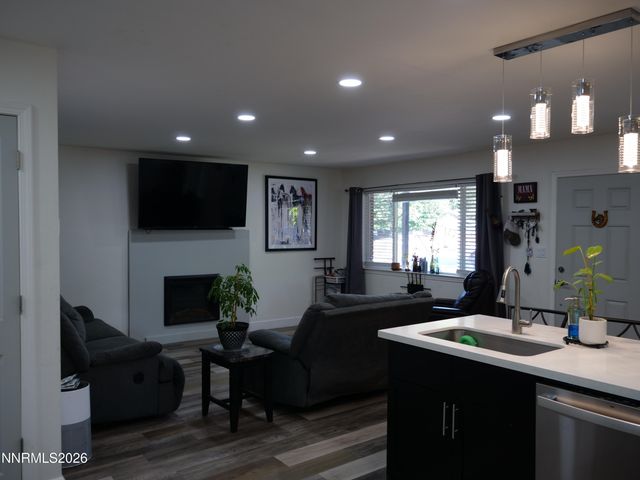 1380 Jerry Lane, Carson City, NV 89701