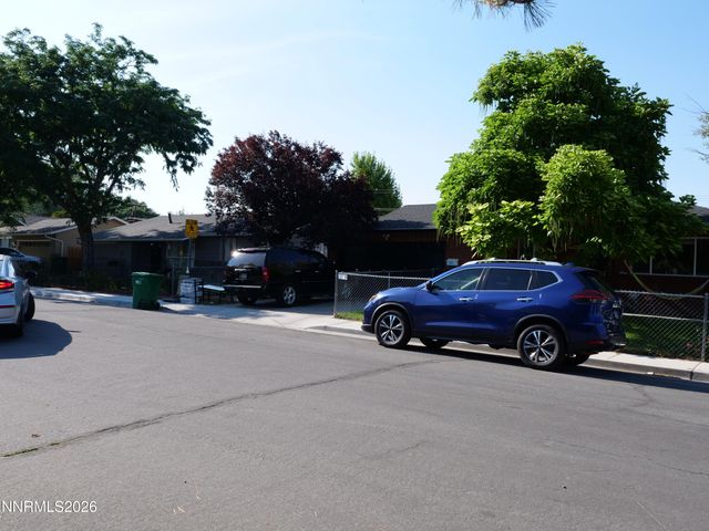 1380 Jerry Lane, Carson City, NV 89701