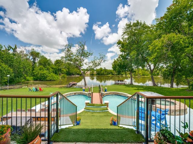 1549 Brook Lane, Celina, TX 75009