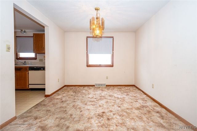 1788 Ruie Road, North Tonawanda, NY 14120