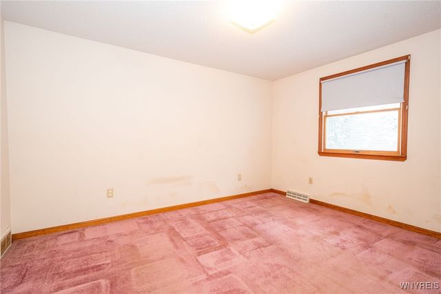 1788 Ruie Road, North Tonawanda, NY 14120