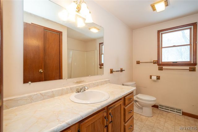 1788 Ruie Road, North Tonawanda, NY 14120