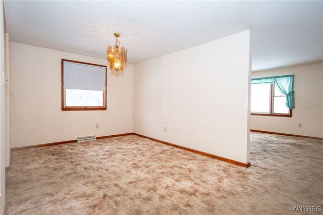 1788 Ruie Road, North Tonawanda, NY 14120