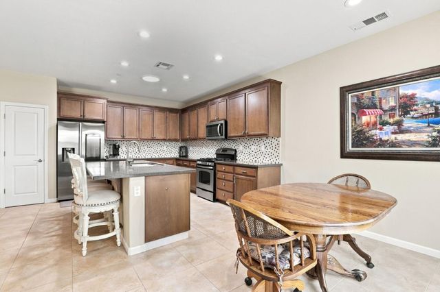 9531 Rodeo Drive, Gilroy, CA 95020